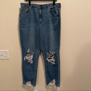 American Eagle High Rise Ripped Mom Jeans